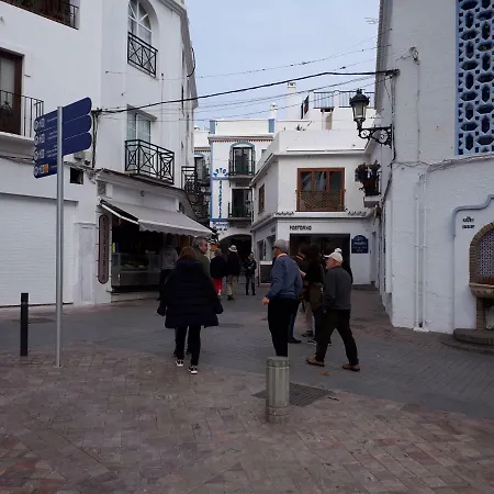 Calle Antonio Millon * ネルハ