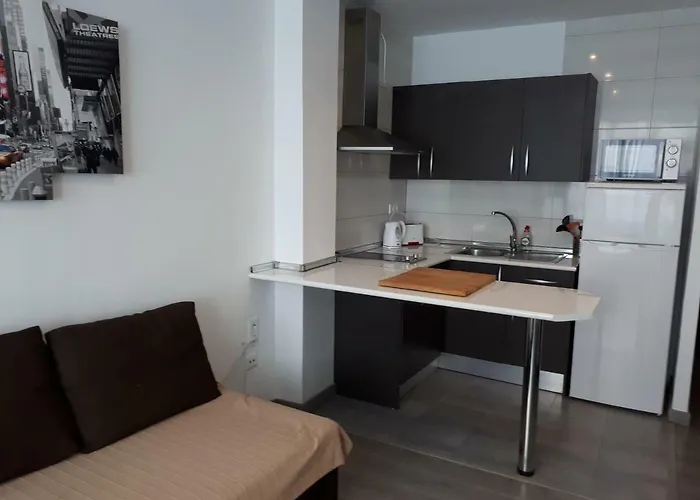 Calle Antonio Millon נרחה