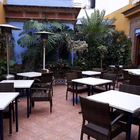 Calle Antonio Millon Апартаменты Нерха