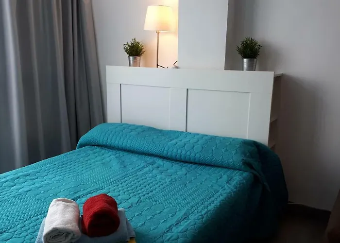 Calle Antonio Millon * نيرخا