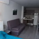 Calle Antonio Millon Apartment